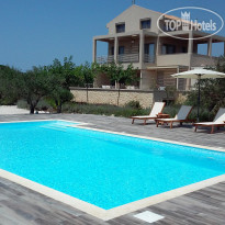 Aelia Home Suites Отель