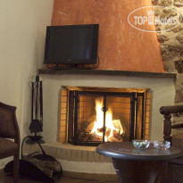Lousios Guesthouse