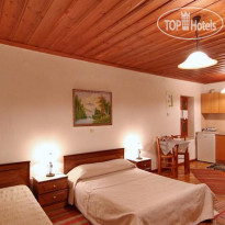 Andrea Sofi Guesthouse 