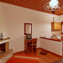 Andrea Sofi Guesthouse 