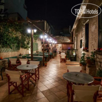 Hibiscus Hotel