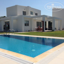 Villas Helios & Thalassa