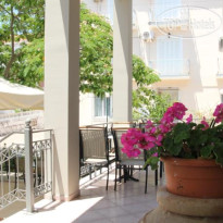 Achilles Hotel 