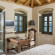 Moni Emvasis Luxury Suites 