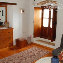 Goulas Traditional Guesthouse 