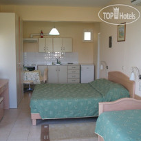 Alonia Studios & Apartments