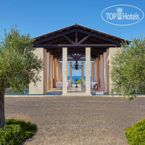 The Romanos, a Luxury Collection Resort 