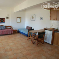 Gialos Beach Apartments 