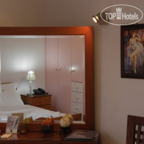 Irida Resort Suites