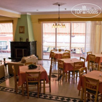 Brati II Beach Hotel 
