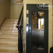 Metropolis Hotel