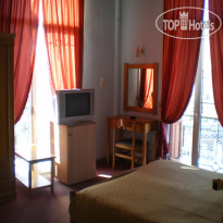 Metropolis Hotel