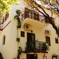 Atzanou Rooms 