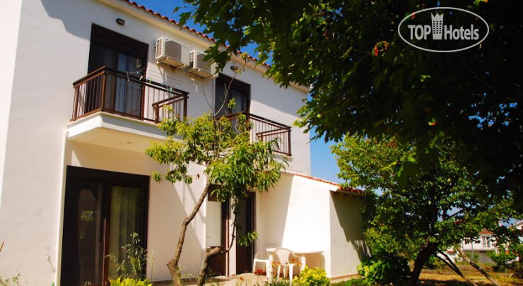 Hotel photo Saonisos 2*