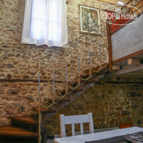 The House by the River 