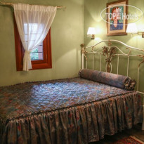 The House by the River 