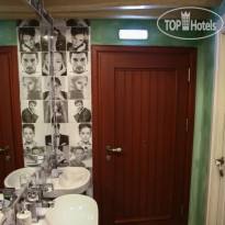 The House by the River 