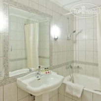 Kouros Hotel