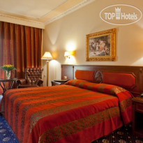 Kouros Hotel
