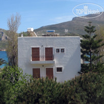 Mealos Apartments Отель