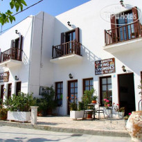 Lykomides Rooms Отель