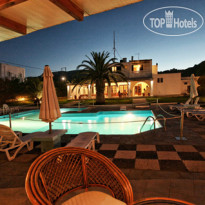 Melikari Hotel Бассейн