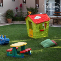 Vaya Apartments Детская площадка