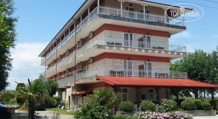 Hotelier's photos Denis Hotel and Bungalows 2*
