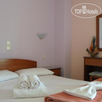 Denis Hotel and Bungalows 