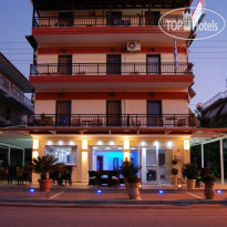 Manolas Hotel 