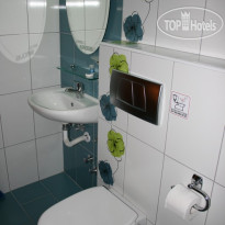 Manolas Hotel 