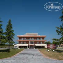 Mythic Hotel 