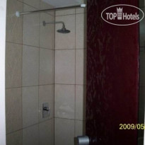 El Verano Apartments 
