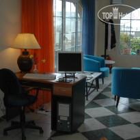 Venardos Hotel