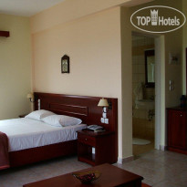 Venardos Hotel