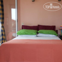 Neon Astron Hotel