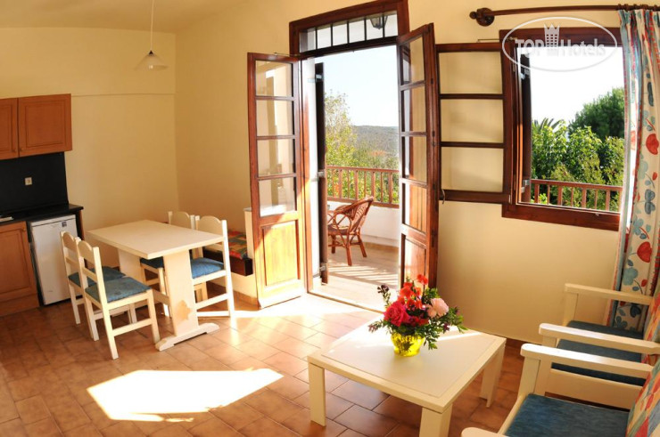 Hotel photo Alianthos Suites 3*