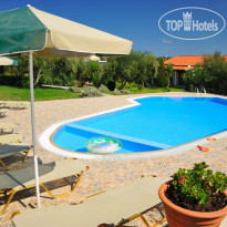 Villas Lefkothea 