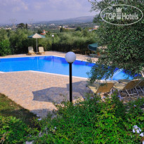 Villas Lefkothea 