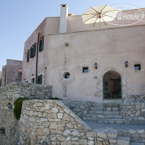 Kastellos Village