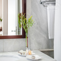 Avra City Hotel