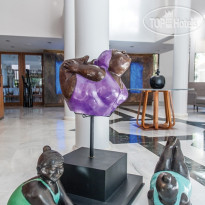 Avra City Hotel