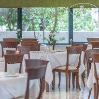 Avra City Hotel