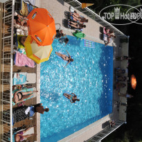 Acropolis Apartments