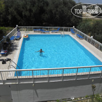 Acropolis Apartments