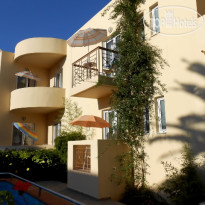 Lambrinos Suites