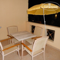 Lambrinos Suites