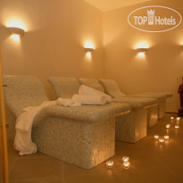 Apollonia Beach Resort & Spa 