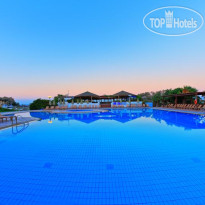 Apollonia Beach Resort & Spa 