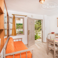 Panorama-Seaview Studios & Apartments 